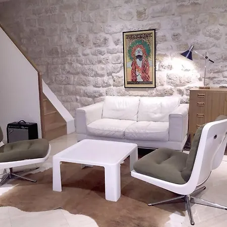 Duplex Sur 2 Etages - Le Marais - Centre Apartmán